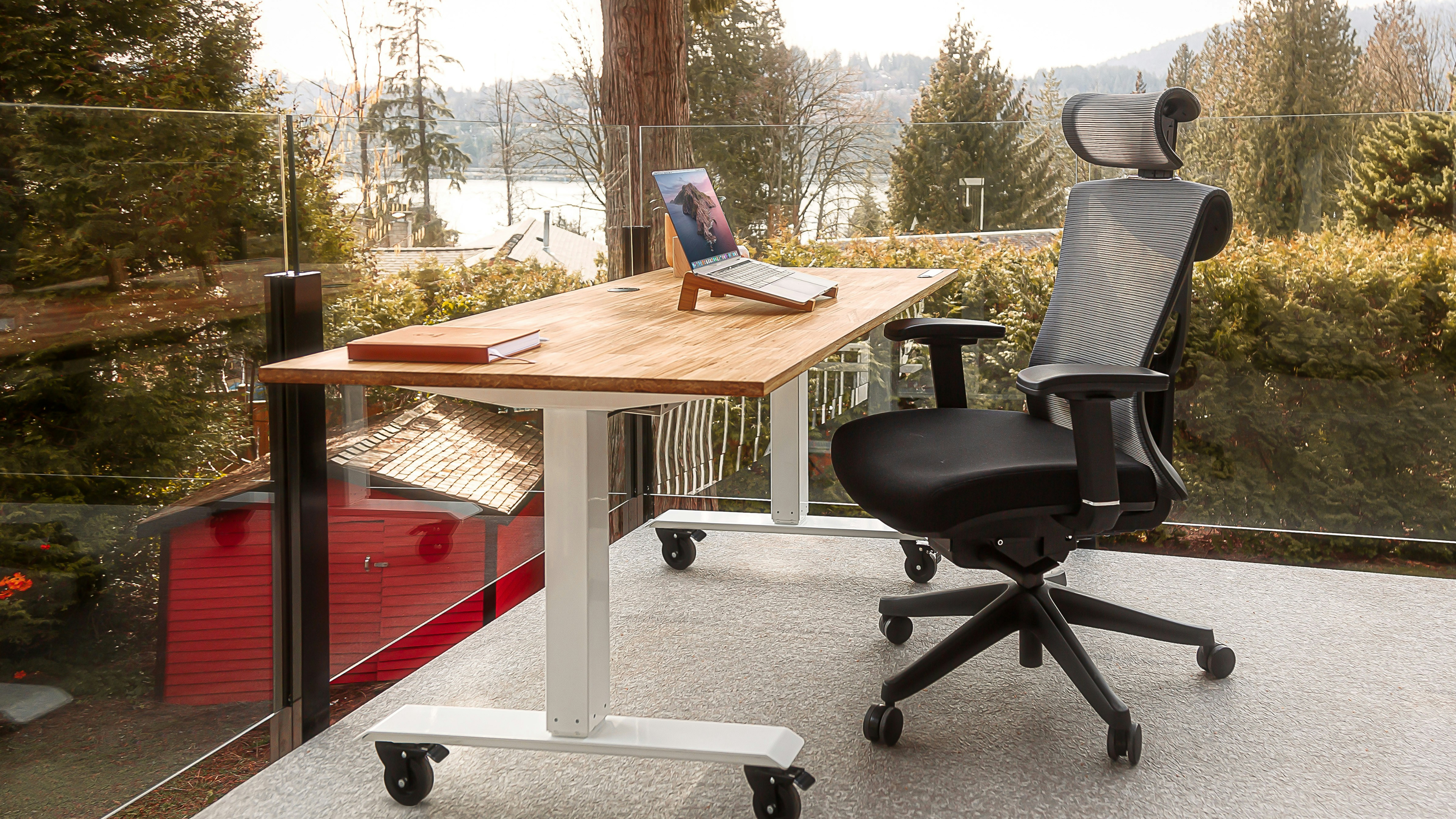 How Office Chairs Can Improve Your Posture and Reduce Pain