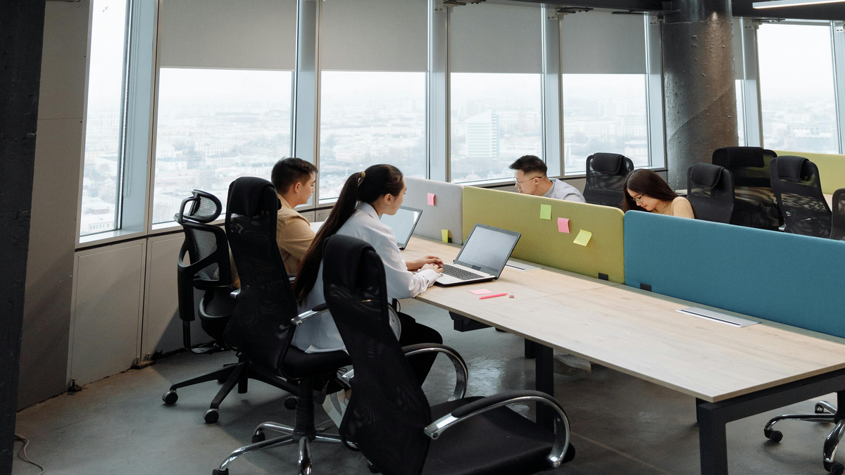 How to Set Up Your Smart Desk for Maximum Efficiency