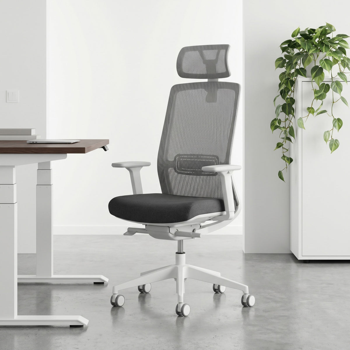 Mesh High Back Task Chair