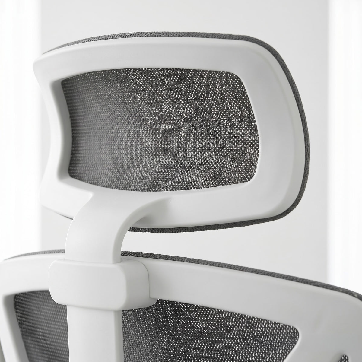 Mesh Back Headrest